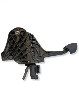 Volkswagen PASSAT B6 Clutch pedal 1K0721796