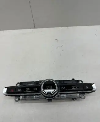Volvo XC90 Head unit multimedia control 31346789 15W226 T15220181601