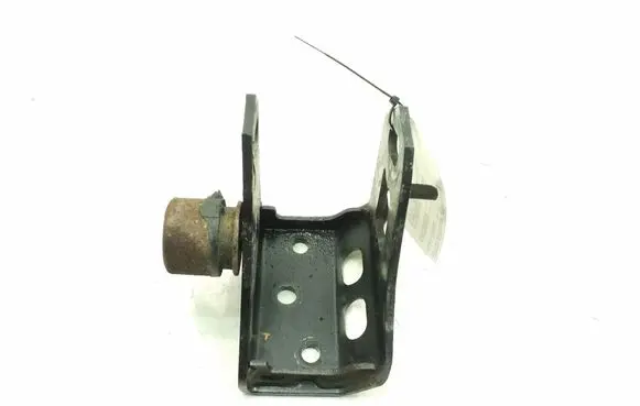 Toyota Verso Engine mounting bracket 123110R010