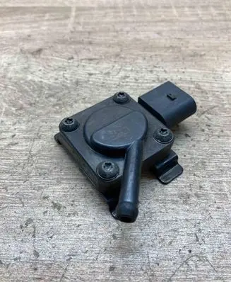 BMW 5 E60 E61 Exhaust gas pressure sensor 7789219 8J27