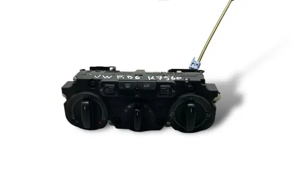 Volkswagen PASSAT B6 Climate control unit