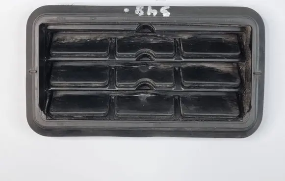 Dodge Challenger Quarter panel pressure vent 68170766AB