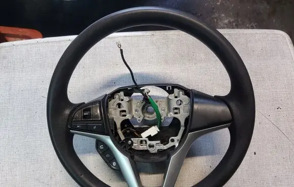 Suzuki Ignis Steering wheel