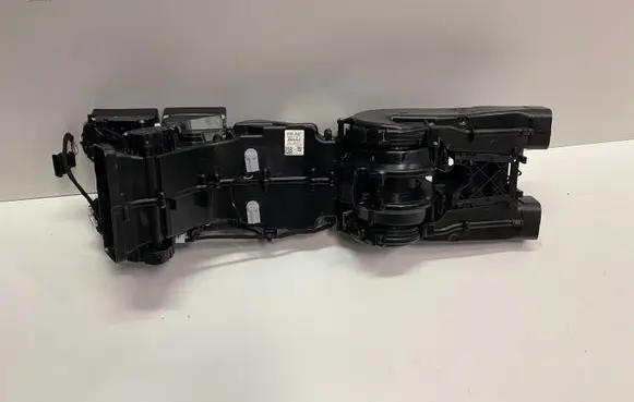 Volkswagen Touareg III Interior heater climate box assembly 4M0819351A 4M0820521