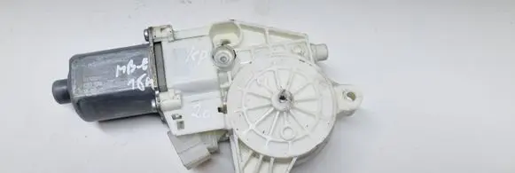 Mercedes-Benz E W212 Front door window regulator motor A2129066802