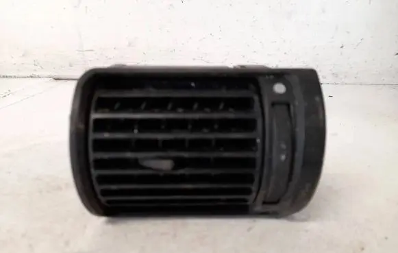 Audi A4 S4 B5 8D Dash center air vent grill 8d1820901