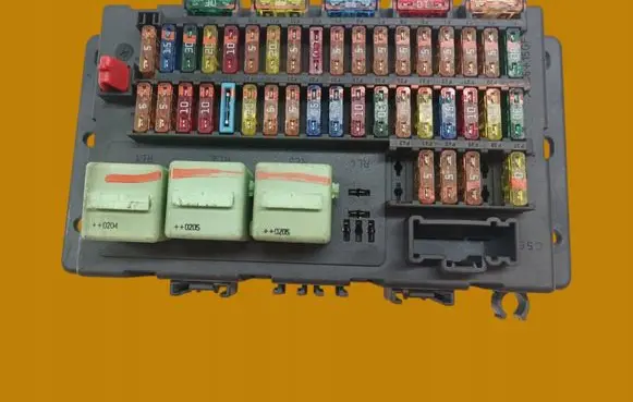 Mini One - Cooper Cabrio R52 Fuse box set 32140202