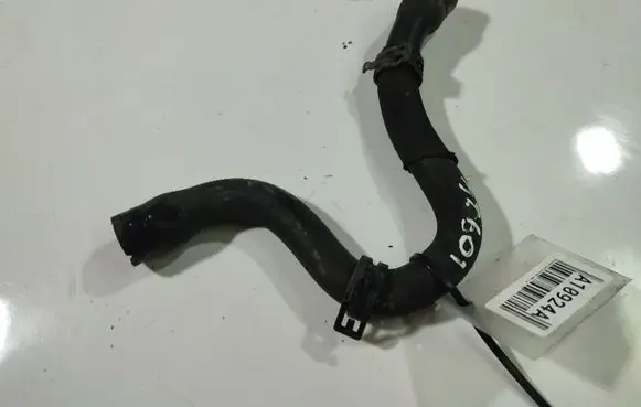 Mercedes-Benz A W169 Engine coolant pipe/hose
