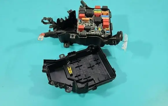 Alfa Romeo Giulietta Fuse box set 51849437 IMPRK1531300