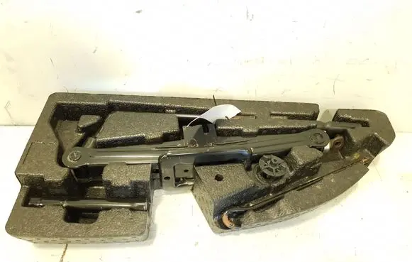 Hyundai Santa Fe Tool box 09149S2000