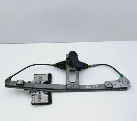 Volkswagen Golf III Rear door manual window regulator 1H4839402