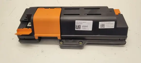Volkswagen PASSAT B8 Hybrid / Electric Car Battery Cell 288VWAJGICYD 3Q91525F 3Q0915442AC