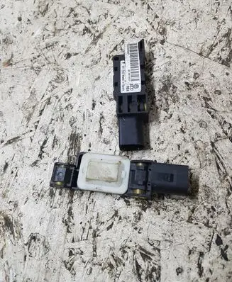 Volkswagen Phaeton Airbag deployment crash/impact sensor 8E0959643