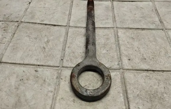 Towing hook eye