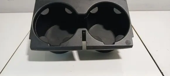 Volvo XC90 Cup holder 8674917
