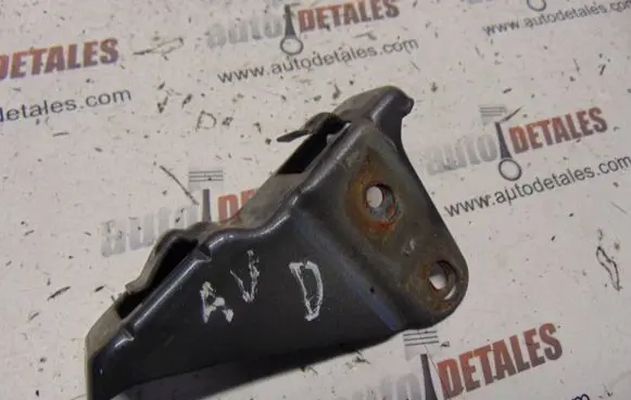 Headlight/headlamp mounting bracket