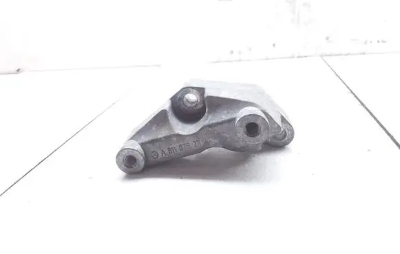 Mercedes-Benz Sprinter W906 Engine mounting bracket A6110782741