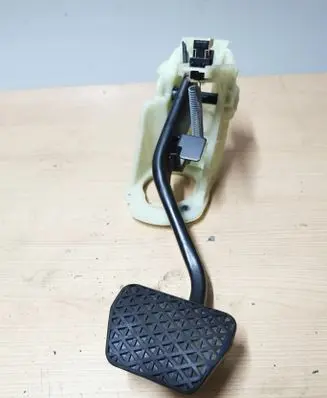 BMW 3 GT F34 Brake pedal 6860647 678711