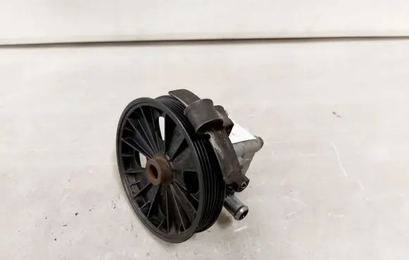 Volvo S80 Power steering pump