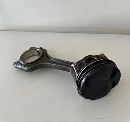 Volkswagen T-Roc Piston with connecting rod