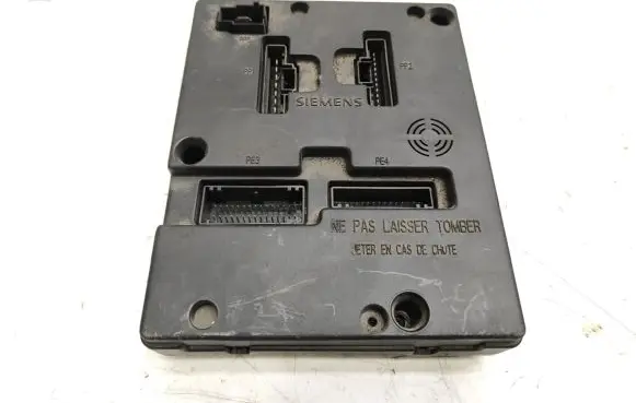 Renault Scenic I Fuse module 7700436245 S108502500A