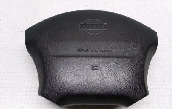 Nissan Almera Steering wheel airbag