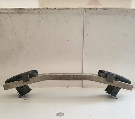 Nissan Leaf I (ZE0) Rear bumper cross member 620323NF0A