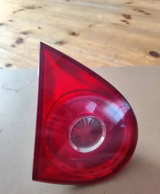 Tailgate rear/tail lights