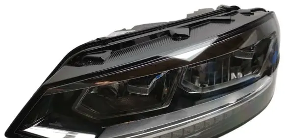 Volkswagen Tiguan Headlight/headlamp 5TC941035E