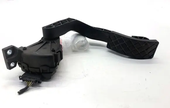 Audi A8 S8 D3 4E Accelerator throttle pedal 4E1723523D