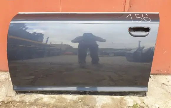Audi A6 S6 C6 4F Front door