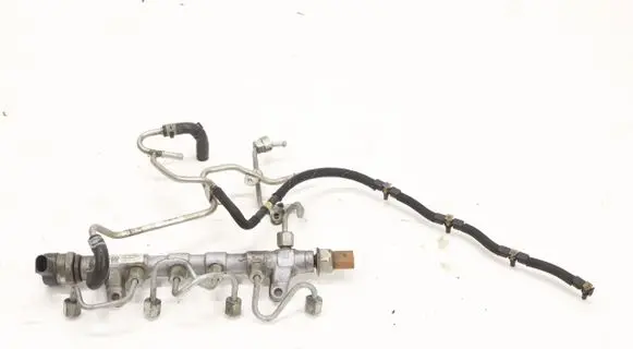 Seat Alhambra (Mk2) Fuel injector supply line/pipe 03L130089J