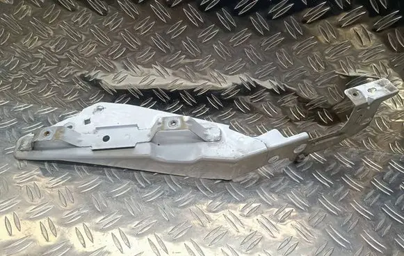 Citroen C4 II Picasso Headlight/headlamp mounting bracket 016693D04 4013