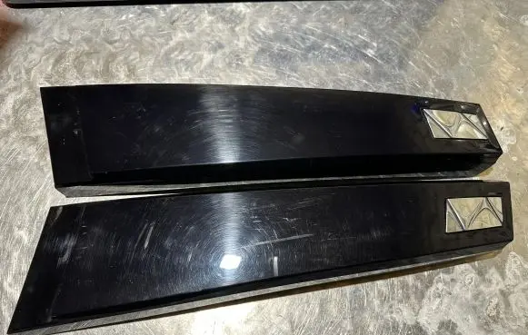 Citroen DS4 Front door glass trim molding 9687376177 9687376277