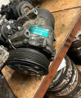 Renault Scenic I Air conditioning (A/C) compressor (pump) 7700866828B 1028705744