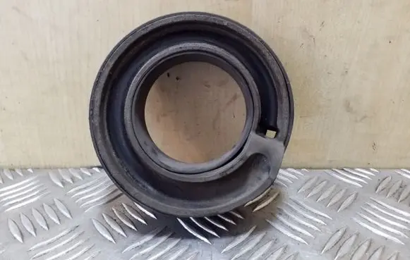 Volkswagen Touareg II Coil spring/strut mount 7P0411178A