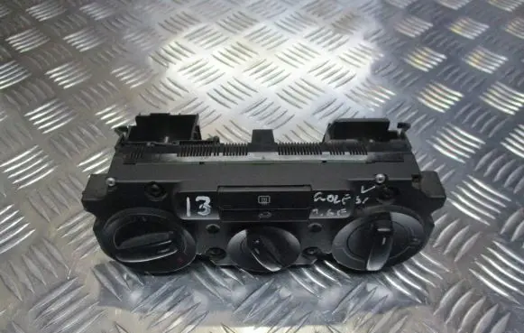 Volkswagen Golf V Interior fan control switch 
