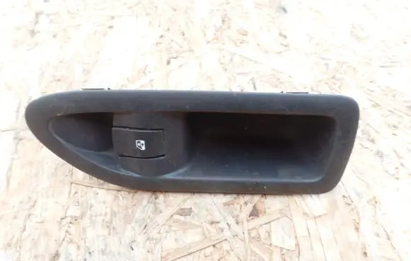 Renault Laguna II Quarter vent window switch 8200016014
