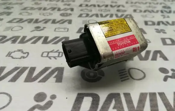Toyota Prius (XW20) Airbag deployment crash/impact sensor 89860-47040 187900-0891