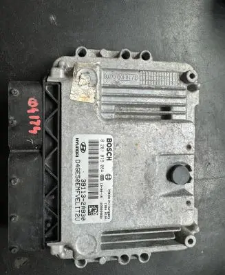 Hyundai i30 Engine control unit/module 391132A930 0281019084