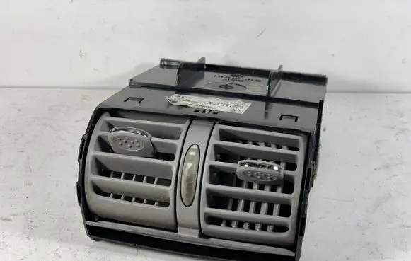 Mercedes-Benz C W203 Rear air vent grill A2038300454