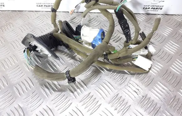 Mazda CX-7 Front door wiring loom EH7067200Z01
