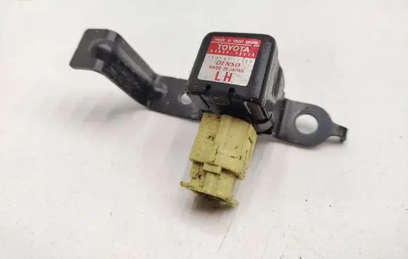 Lexus RX 330 - 350 - 400H Airbag deployment crash/impact sensor G484948010 1876005930
