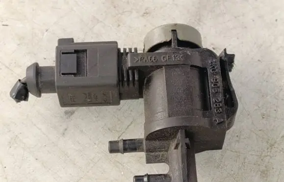Dodge Journey Turbo solenoid valve 1K0906283A