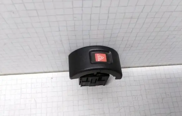 Opel Astra G Hazard light switch 09131728 09138059