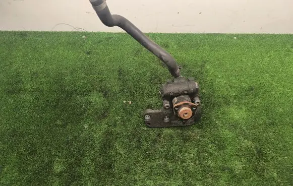 BMW 3 E90 E91 Power steering pump 7810898 69390210