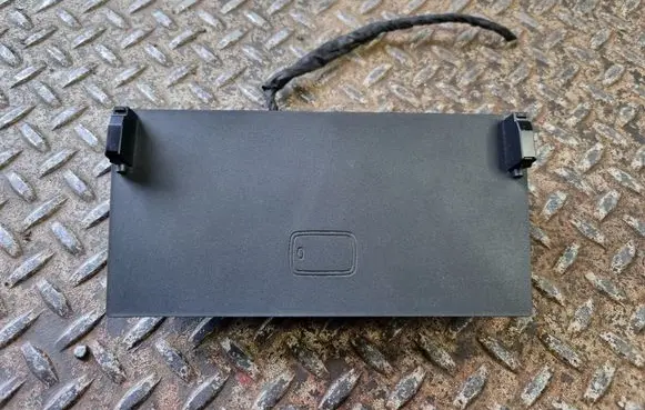BMW 2 F44 Wireless charging module 8715932