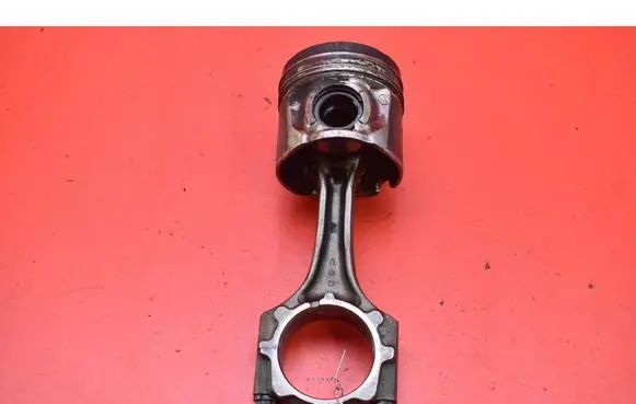 Toyota Avensis Verso Piston 