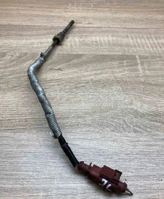 Audi A4 S4 B8 8K Exhaust gas temperature sensor 059906088M 8K0973702A