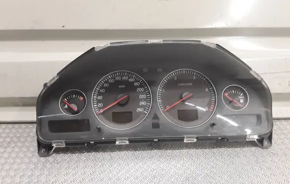 Volvo XC90 Speedometer (instrument cluster) 8673268
